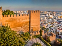 Almería se prepara para la Feria de la Virgen del Mar