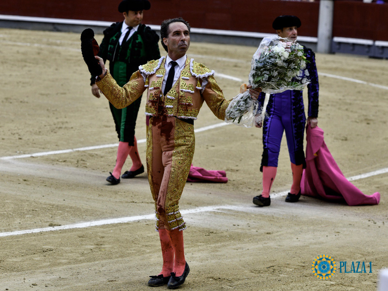 Álvaro de la Calle da una vuelta al ruedo en Las Ventas - 10 octubre 2022